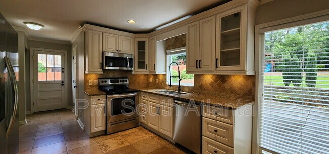 Building Photo - 40 Pheasant Dr SE