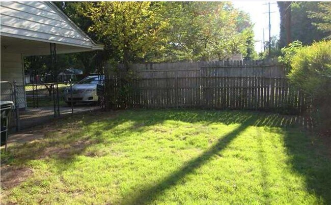 Building Photo - 964 Elizabeth Ln