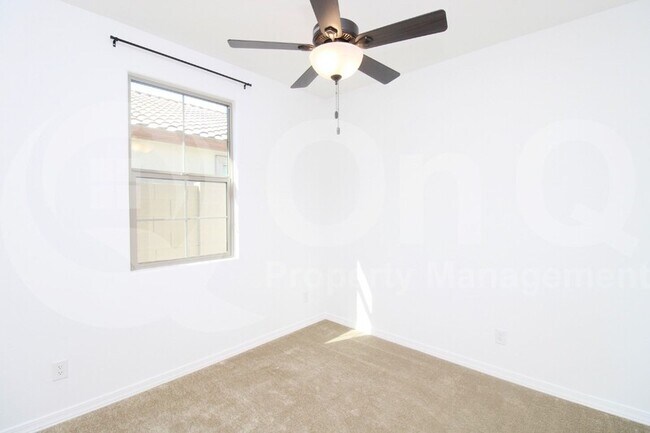 Building Photo - 1378 W Macaw Dr