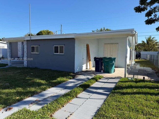 Building Photo - 9240 Nautilus Dr