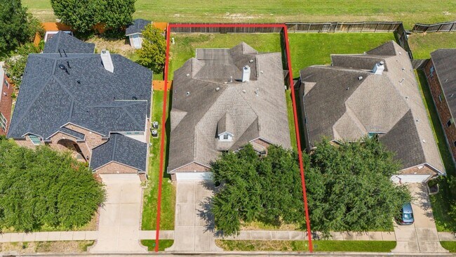 Building Photo - 24830 Mason Trail Dr