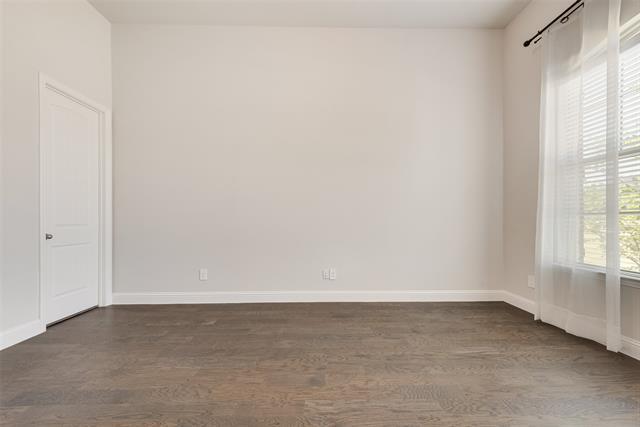 Building Photo - 306 Duxbury Ct