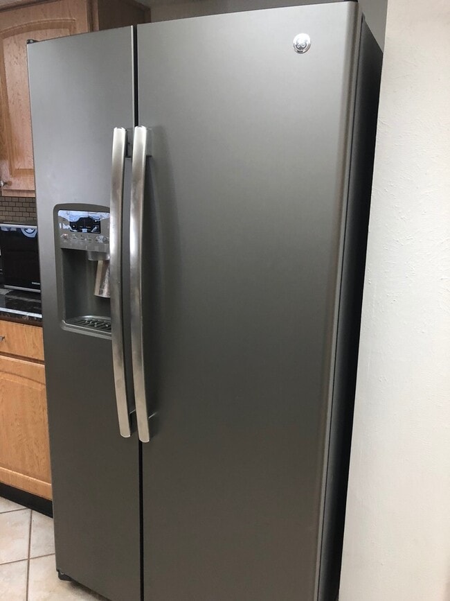 Building Photo - Adorable Home on Corner LOT- COMING SOON