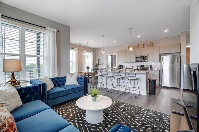 Building Photo - 2875 Olentangy River Rd