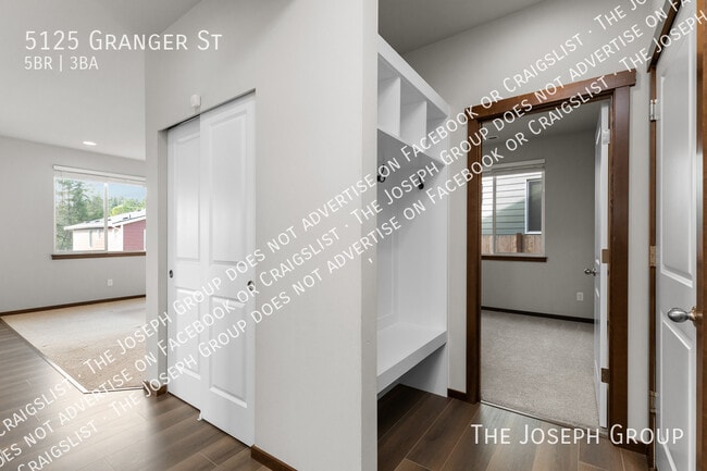 Building Photo - 5125 Granger St