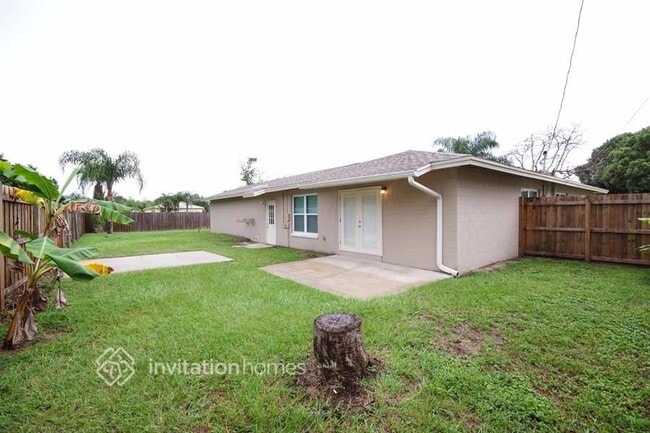 Building Photo - 3900 Lejune Ave