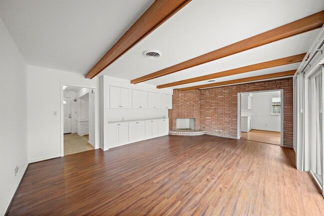 Building Photo - 4802 Braesvalley Dr