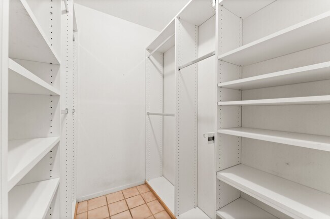 Building Photo - 4123 Wyanngate Dr
