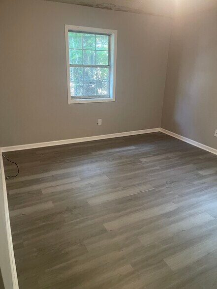 Building Photo - 5413 Laccasine Dr