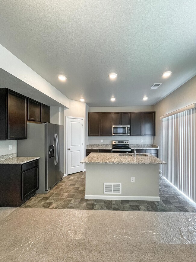 Building Photo - 27226 E Bayaud Ave