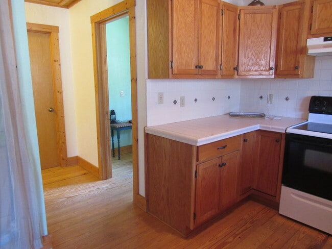 Building Photo - $1,400 - 2 Bedroom / 1 Bath Cabin in Tuckaseegee with Lovely Mountain View