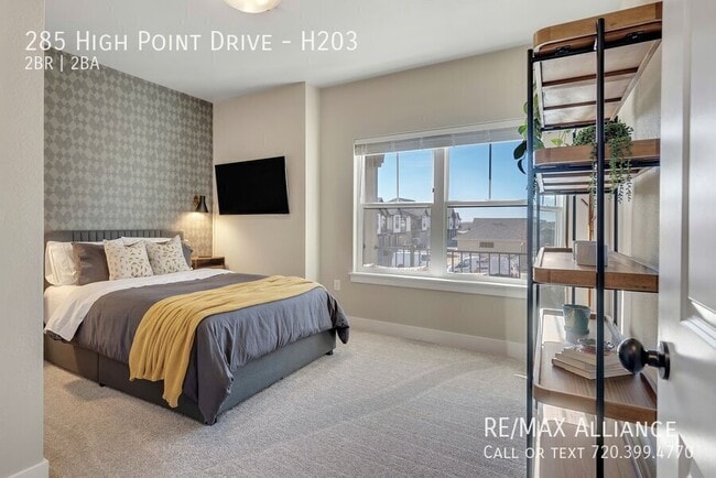 Building Photo - 285 High Point Dr