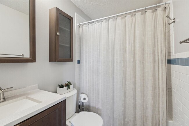 Building Photo - Move-In Ready Ranch with Modern Upgrades a...