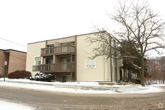 Building Photo - River Park Apartments