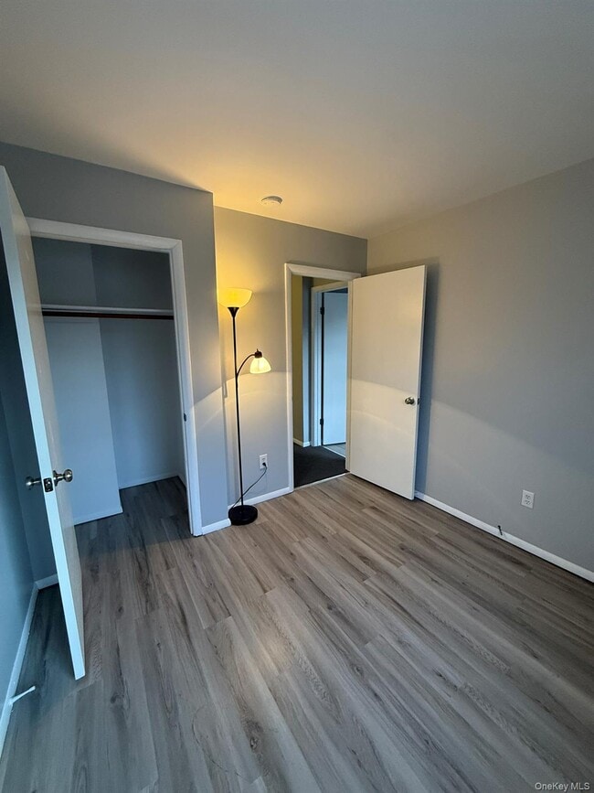 Building Photo - 540 Saracino Dr