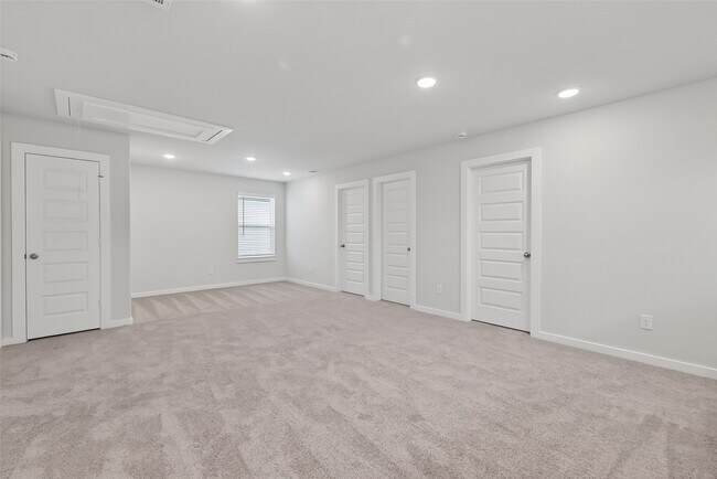 Building Photo - 8538 Blueberry Ash St