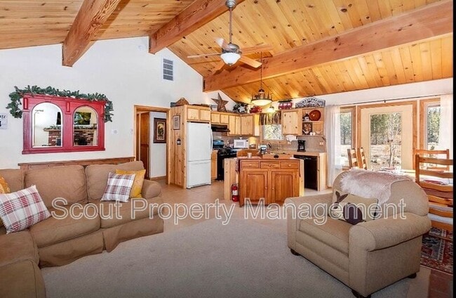 Building Photo - 199 Oriole Dr