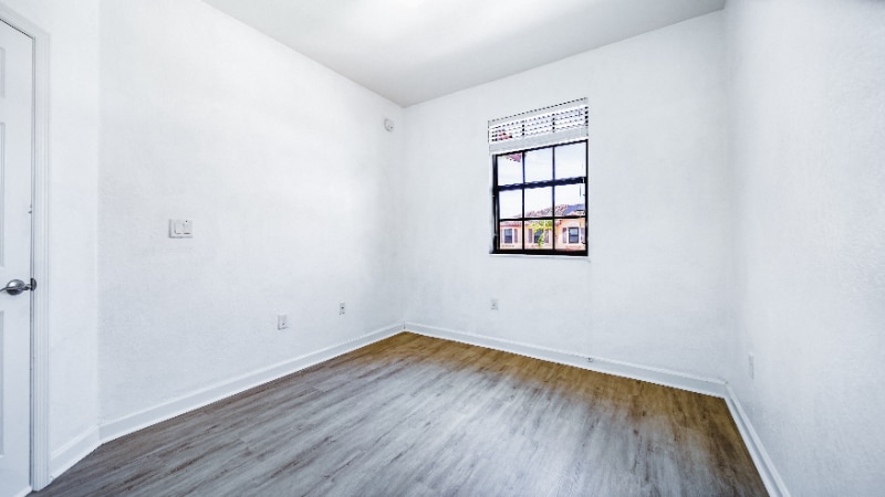 Building Photo - 144 SE 34th Ave