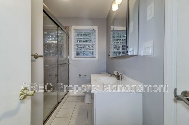 Building Photo - 5639 Flanders Ave