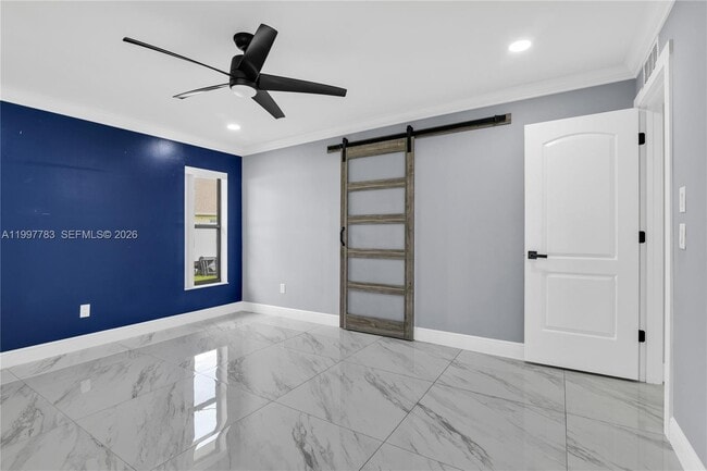 Building Photo - 702 NW Orchid St