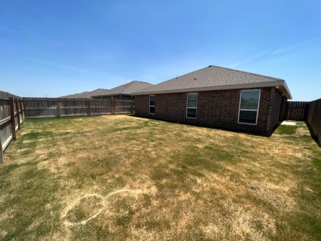 Building Photo - 3 Bedroom In Frenship ISD!