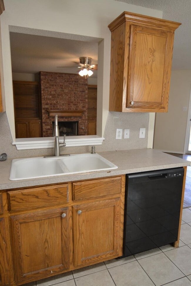 Building Photo - 6302 34th Pl