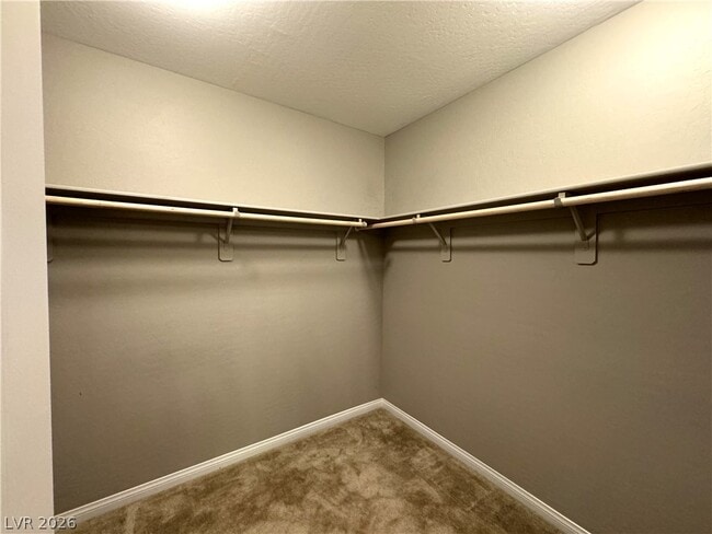 Building Photo - 12545 Skylight View St