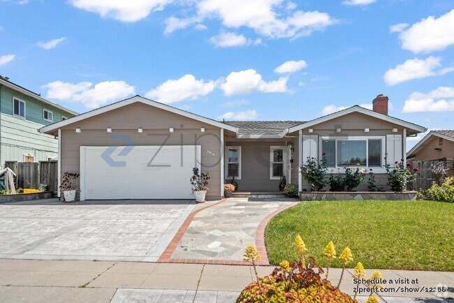Building Photo - 3418 Sagewood Ln
