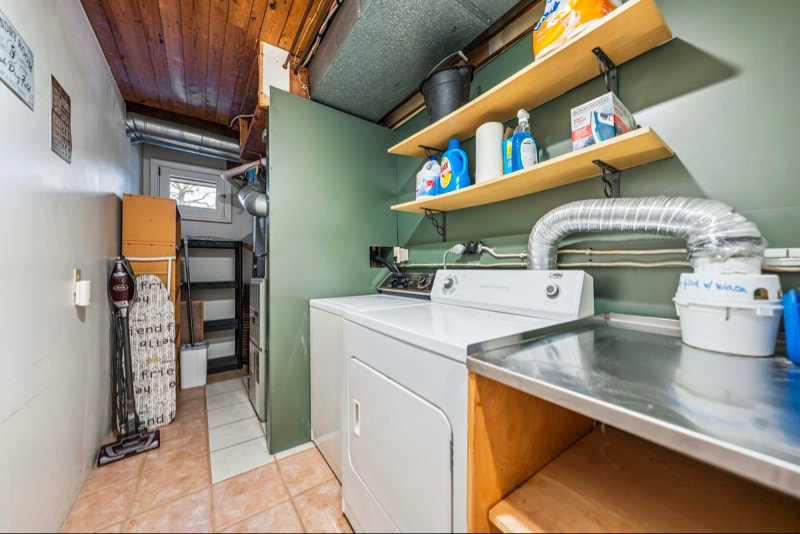 Building Photo - 383 Oxford St