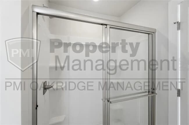 Building Photo - 414 Sydney Dr