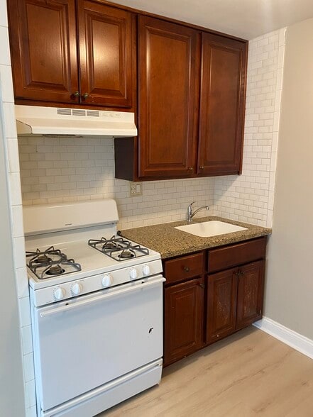 Building Photo - 7618 Rising Sun Ave