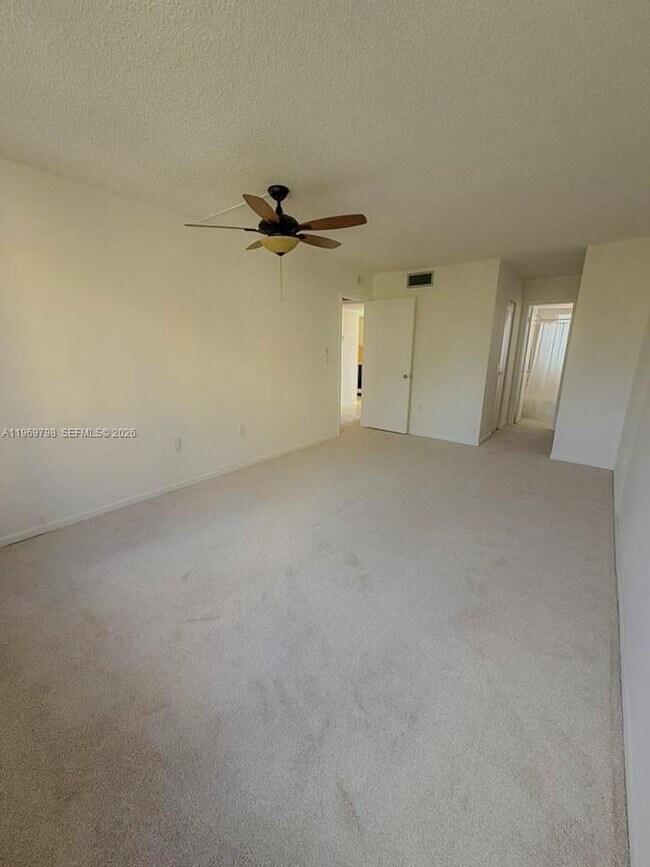 Building Photo - 6750 Royal Palm Blvd