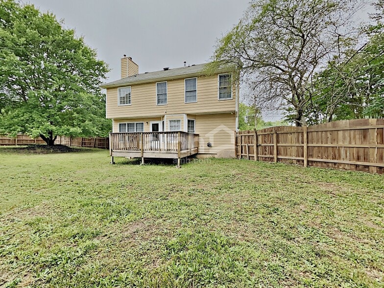 Building Photo - 1300 Summit Point Ln