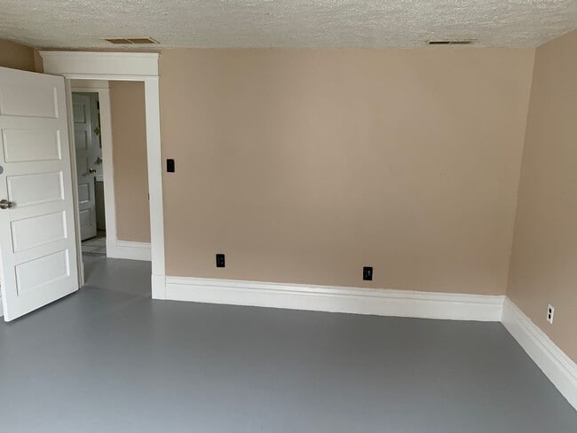 Building Photo - 1915 19th St