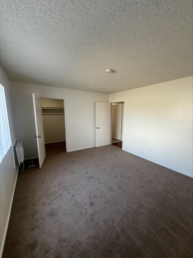 Floorplan - 633 Broad Ave.