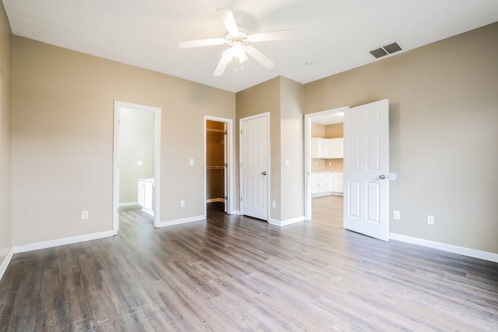 Building Photo - 336 Springhaven Rd