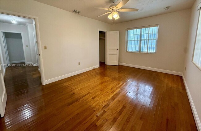 Building Photo - 110 Antilla Ave