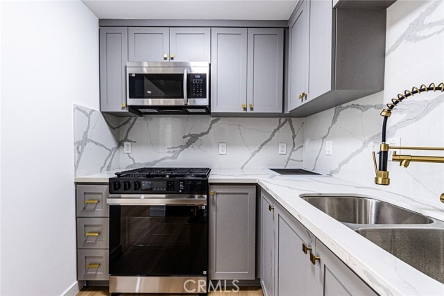 Building Photo - 5251 Agnes Avenue 3