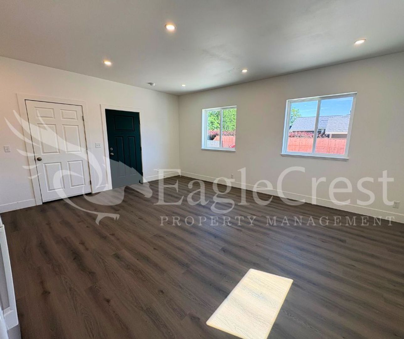 Building Photo - ANKENY