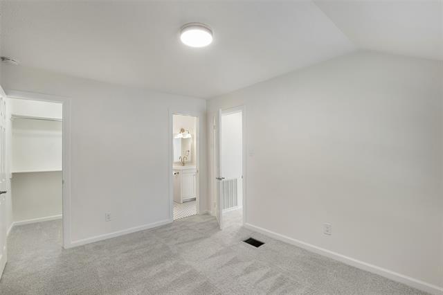 Building Photo - 3420 Briaroaks Dr