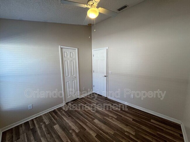 Building Photo - 1182 Sheeler Hills Dr