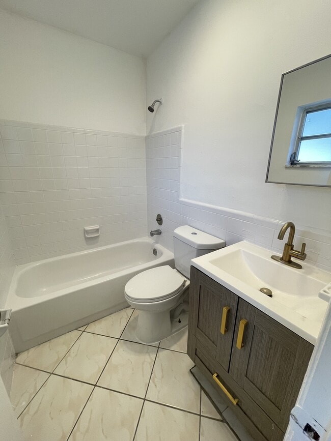 Building Photo - 7200 NW 77th St