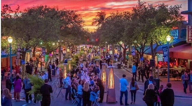 Building Photo - 4784 Blossom Dr