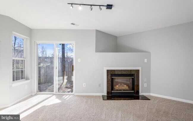 Building Photo - 45461 Bluemont Junction Square