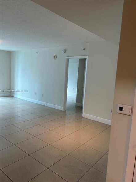 Building Photo - 31 SE 5th St