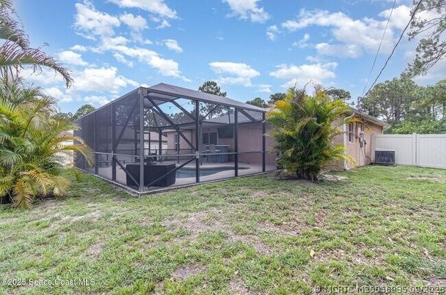 Building Photo - 1726 Loquat Ct NW