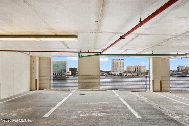 Building Photo - 1431 Riverplace Blvd