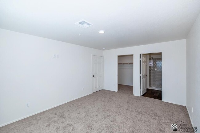 Building Photo - 7171 E 38th Ln