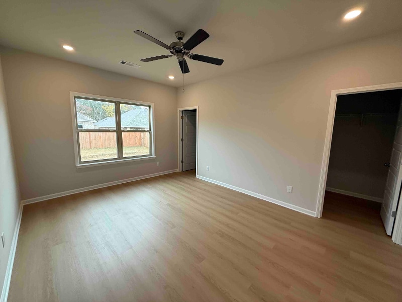 Building Photo - 521 Vista Pointe Dr