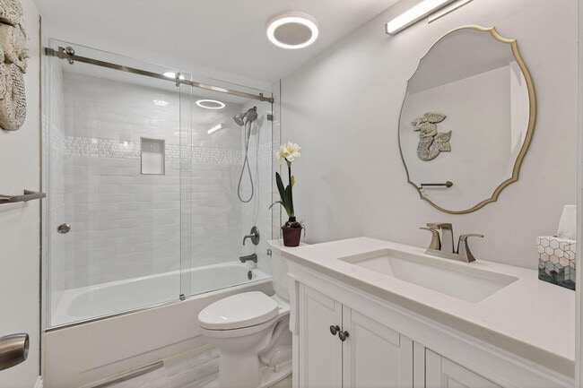 Building Photo - 600 Ocean Dr